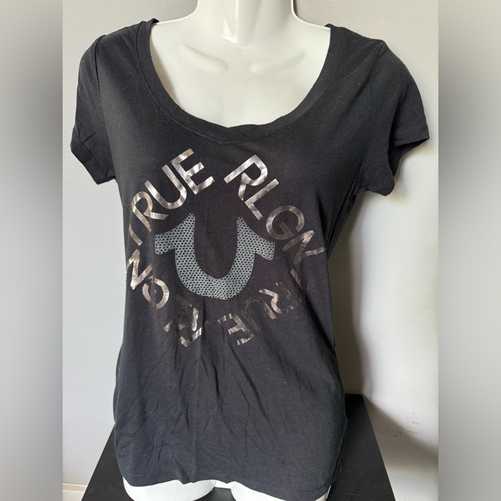 True Religion bling wide V-neck tshirt size XS NWT